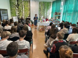 Let's go to Wonderland - prelekcja